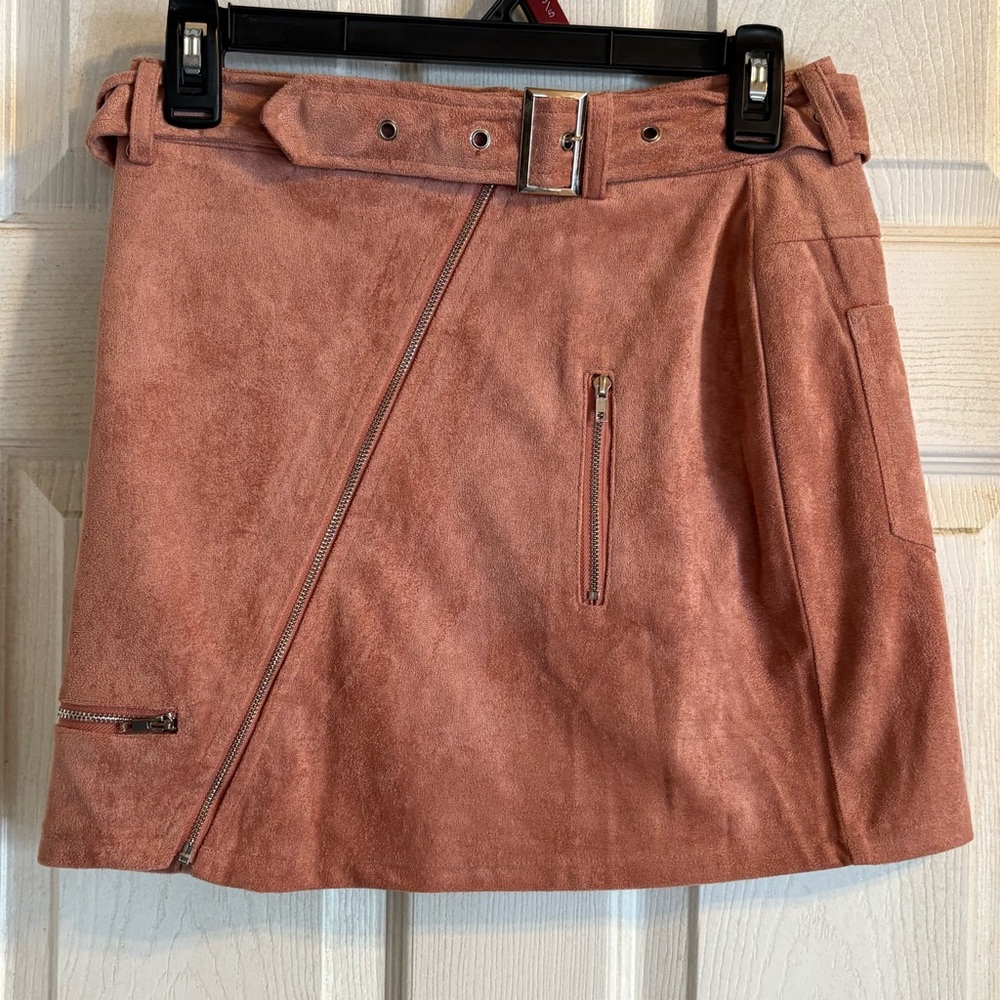 White Fox Pink Mini Skirt Womens Size 8 Zipper Accents Coquette Barbiecore Belt